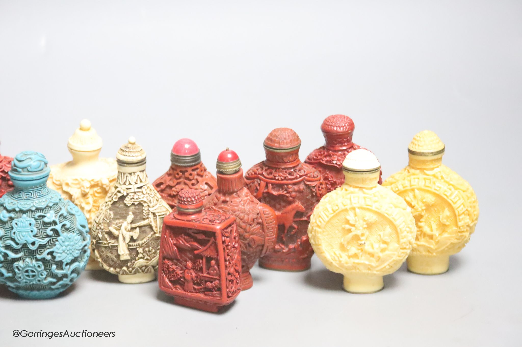 Mixed Chinese composition snuff bottles